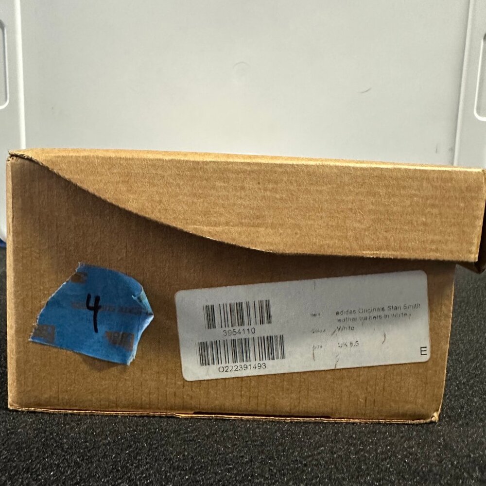 Stan Smith - image 3